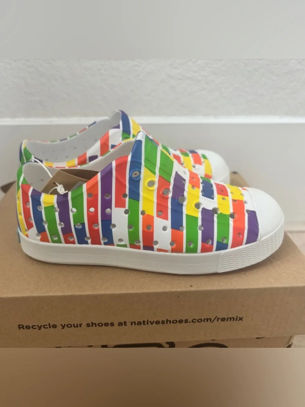New Native Toddler Jefferson Print White/Multi Brick - Picture 3 of 8